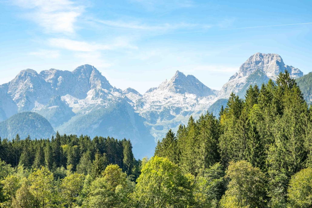 Landschaftsaufnahme der Loferer Steinberge, ohne Polfilter aufgenommen.